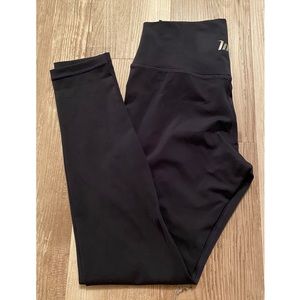 MN Leggings